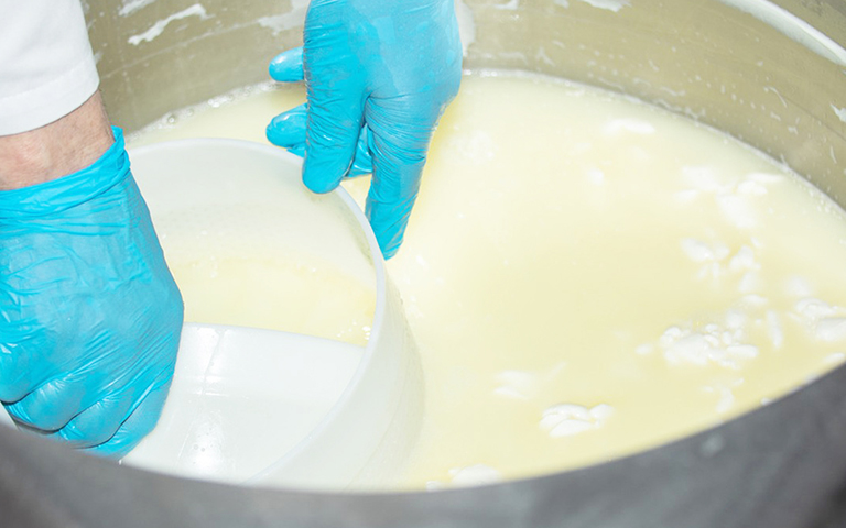 Daao Cosmetic OEM:Some points to pay attention to when choosing raw materials for cosmetics processing products(pic1)