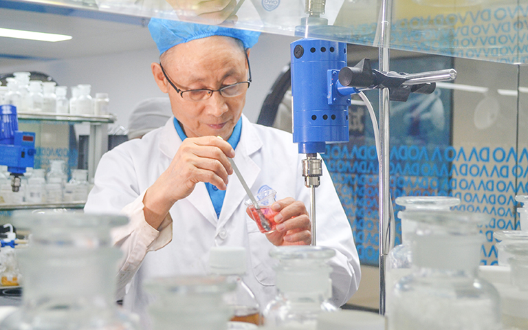 DAAO cosmetics OEM：Why do customers have